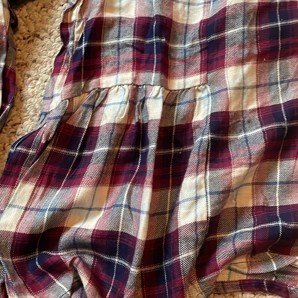 Top - Picture 2 of 4